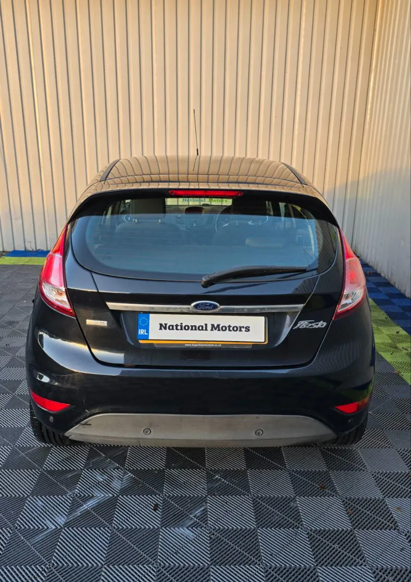 2013 Ford Fiesta 1.0 Petrol ZETEC - Image 4