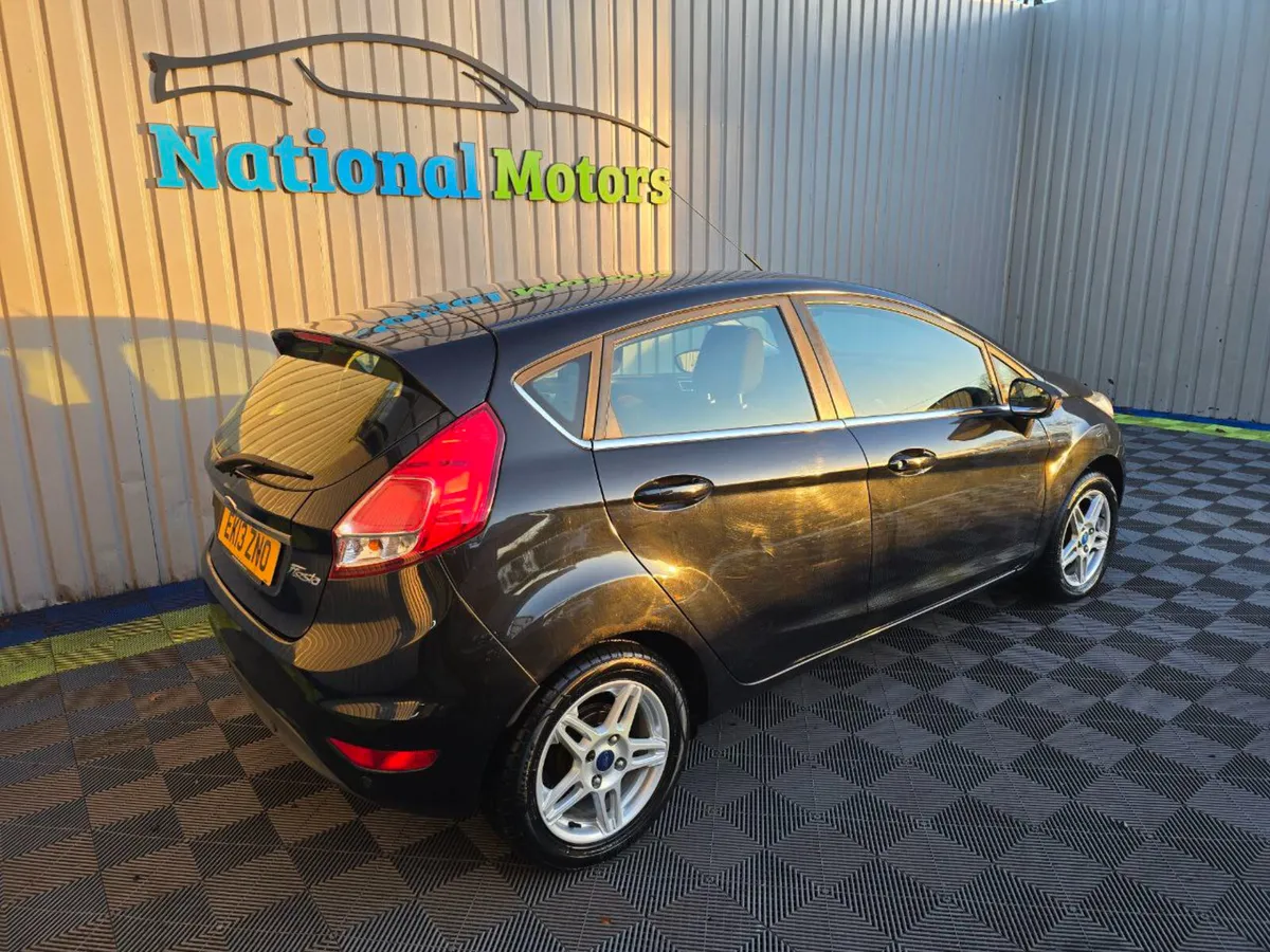 2013 Ford Fiesta 1.0 Petrol ZETEC - Image 3
