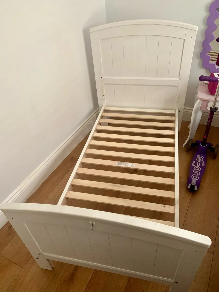 Toddler bed - Image 1