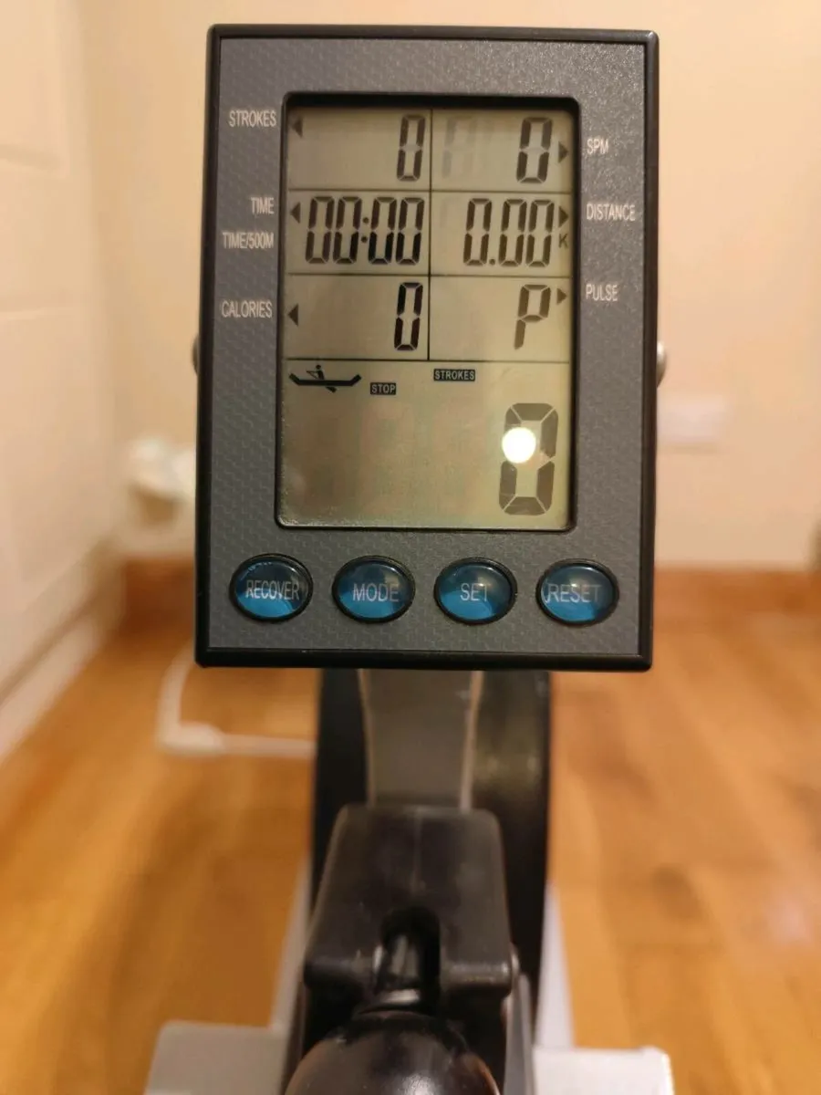 Body Tech rowing machine. - Image 2