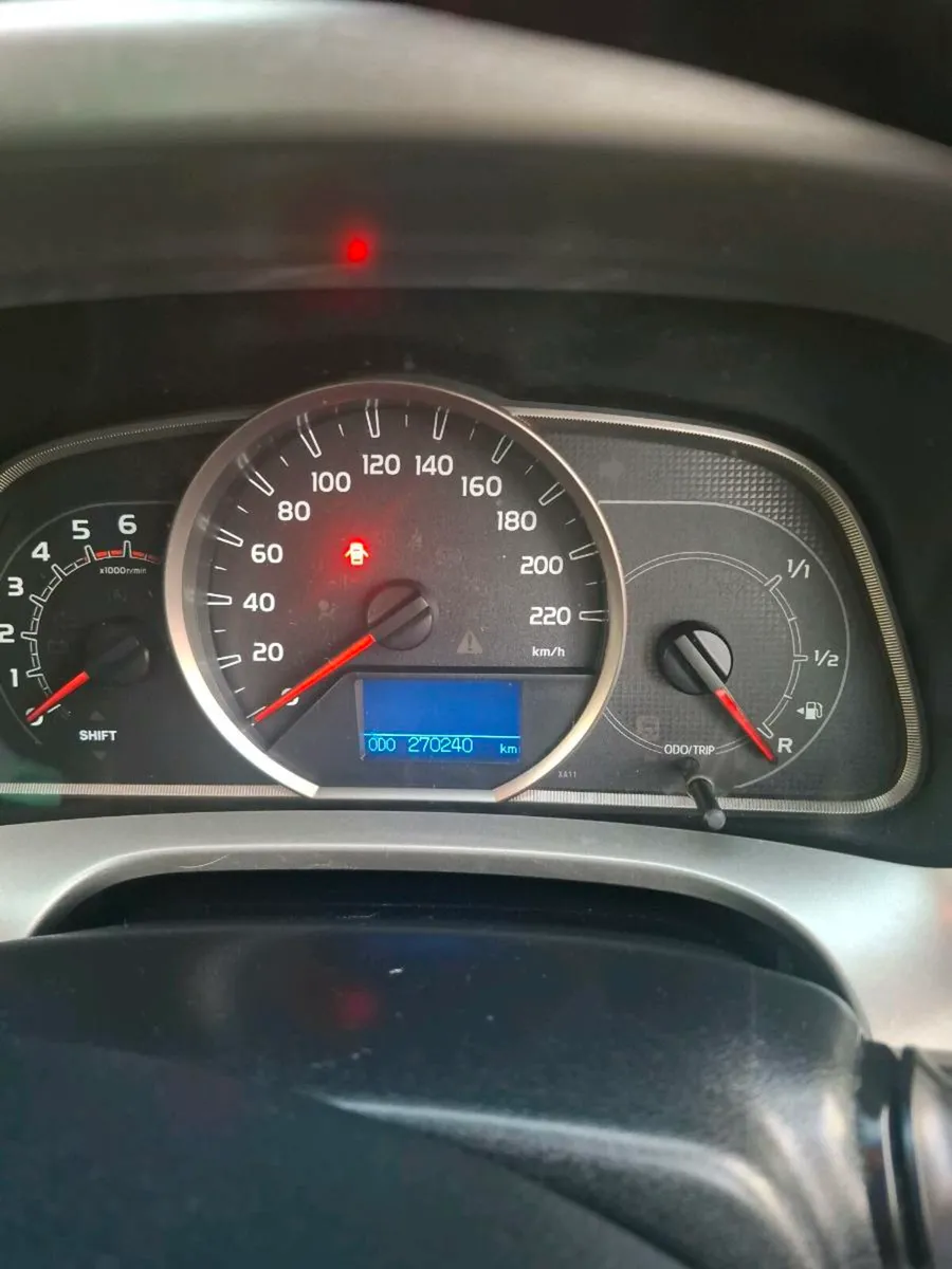 Toyota rav 4 - Image 2