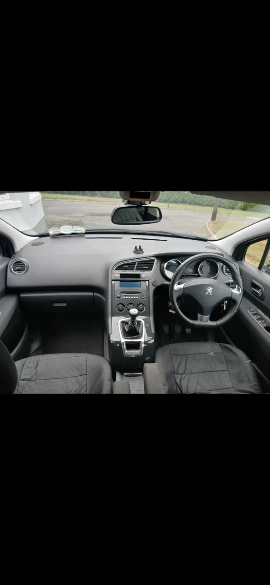 Peugeot 5008 2015 - Image 3