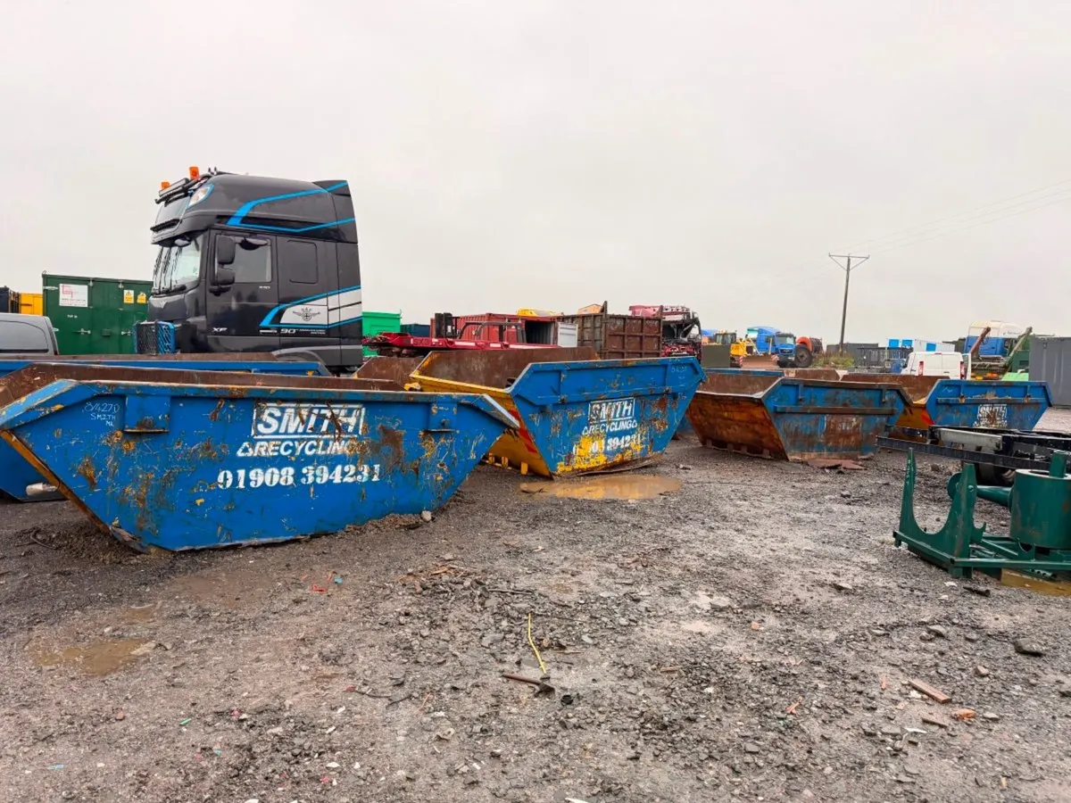 8 yard yrd builders skips bins. - Image 3