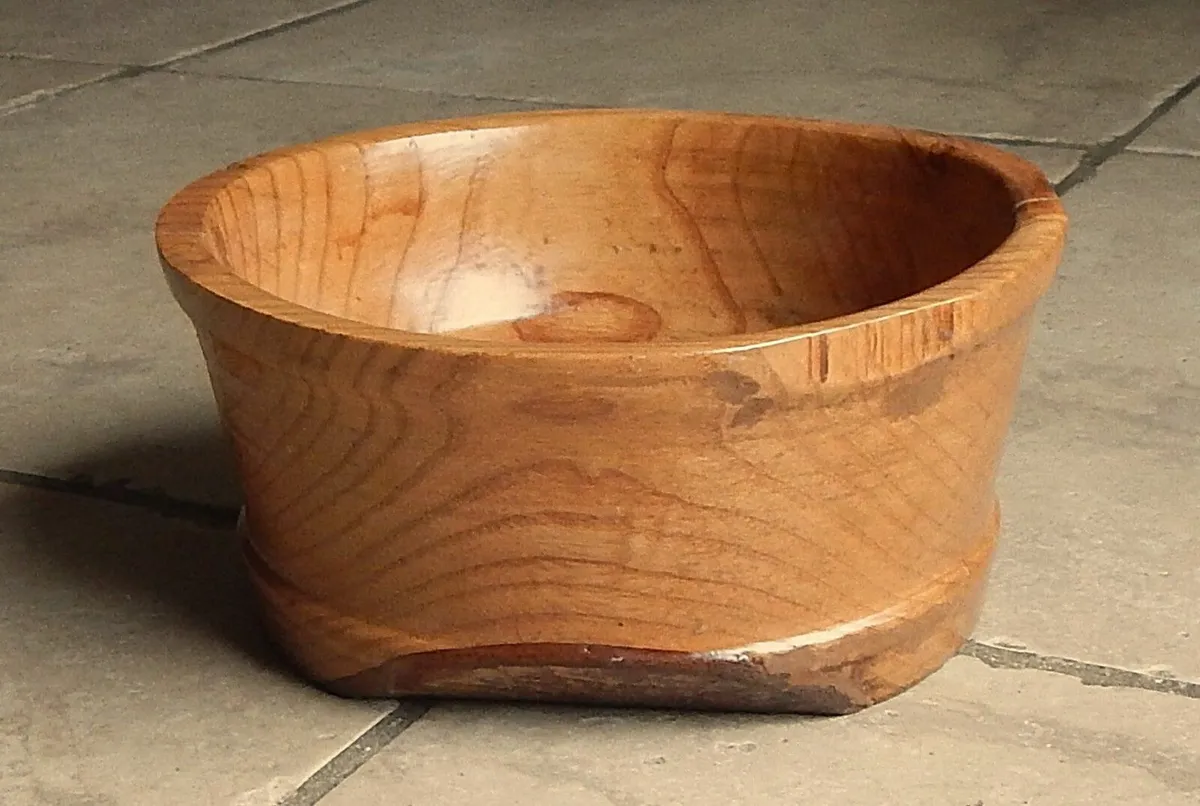 Vintage Hand Turned Wooden Bowl - Image 2