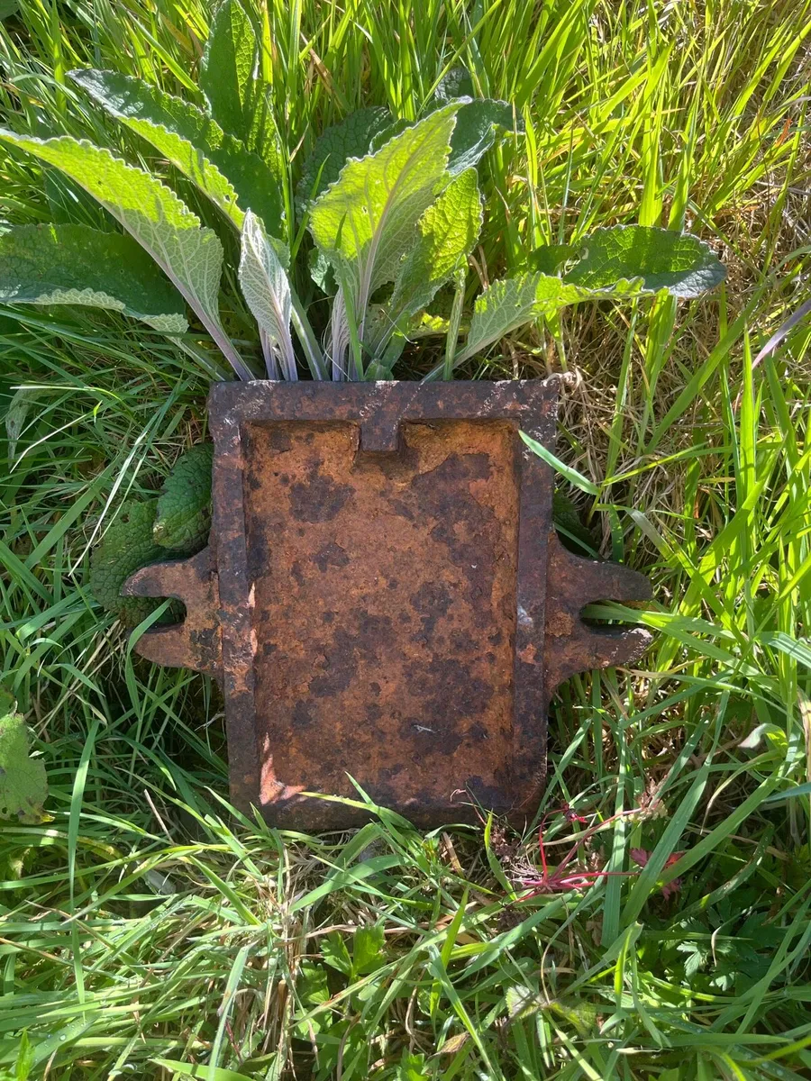 Original Great Southern Railway Cast Iron Sign - Image 4
