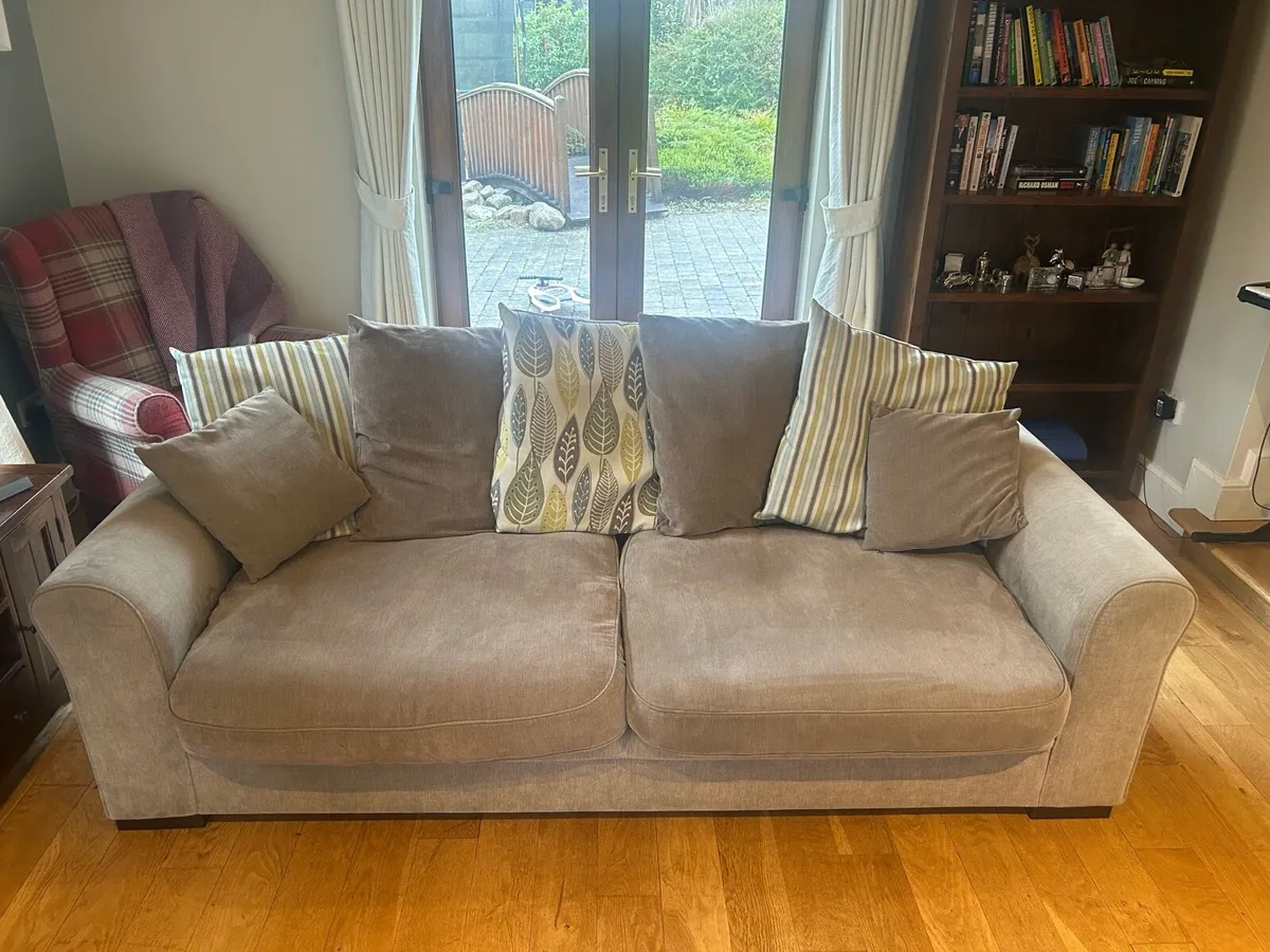 Sofa - Image 4