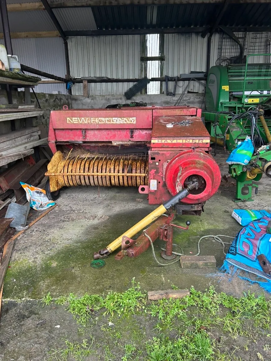 New holland 370 square baler - Image 1
