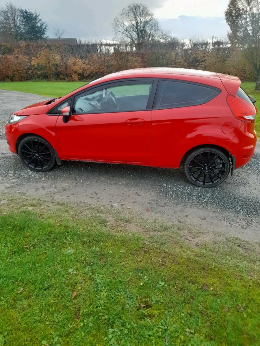 Ford fiesta automatic - Image 3