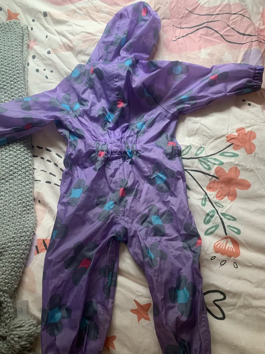 Rain suits - Image 3