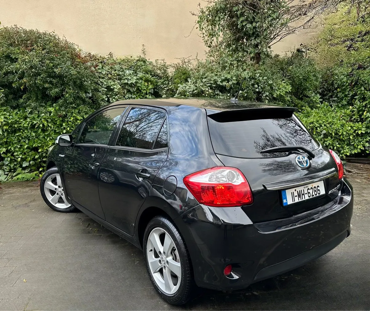 €5250 2011 Toyota Auris Hybrid Auto Self Charge - Image 3