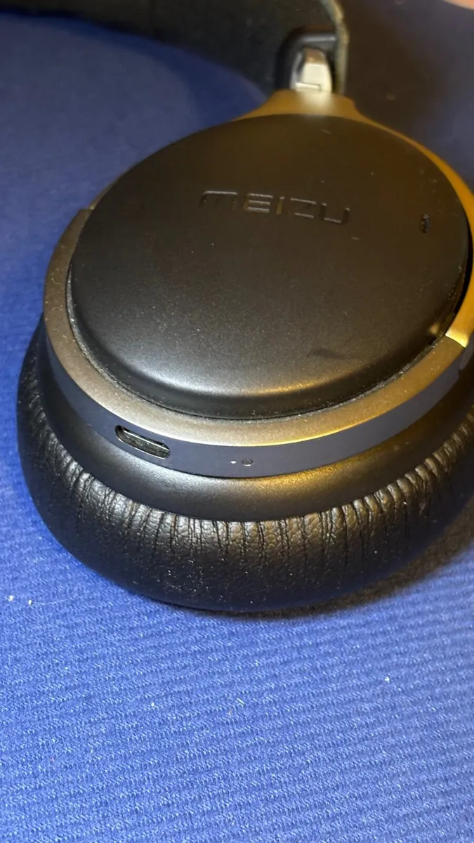 High-Res Meizu HD60 wireless headphone - Image 4