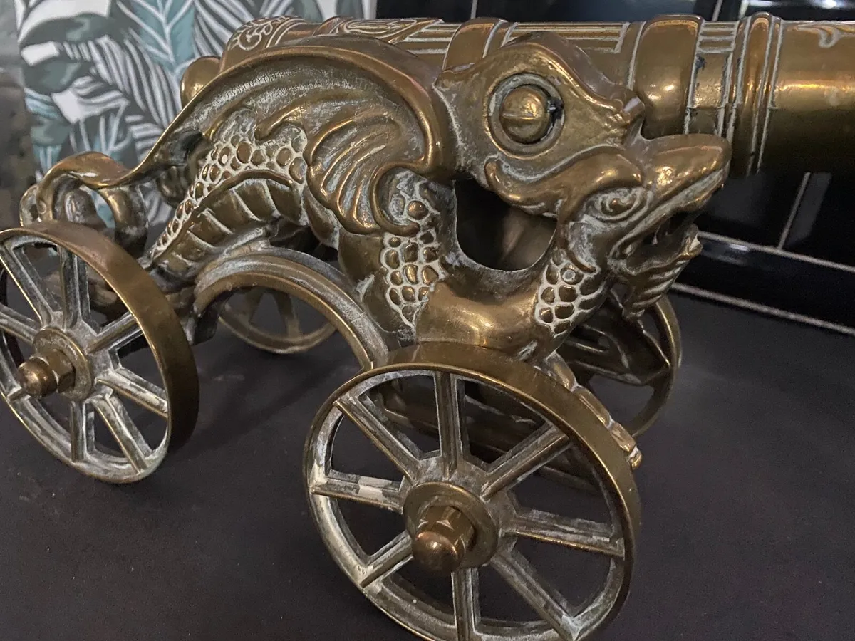Beautiful Antique brass cannon - Image 3