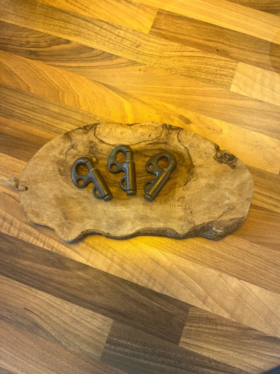 Antique Brass Sailing Jib Hanks - Image 1