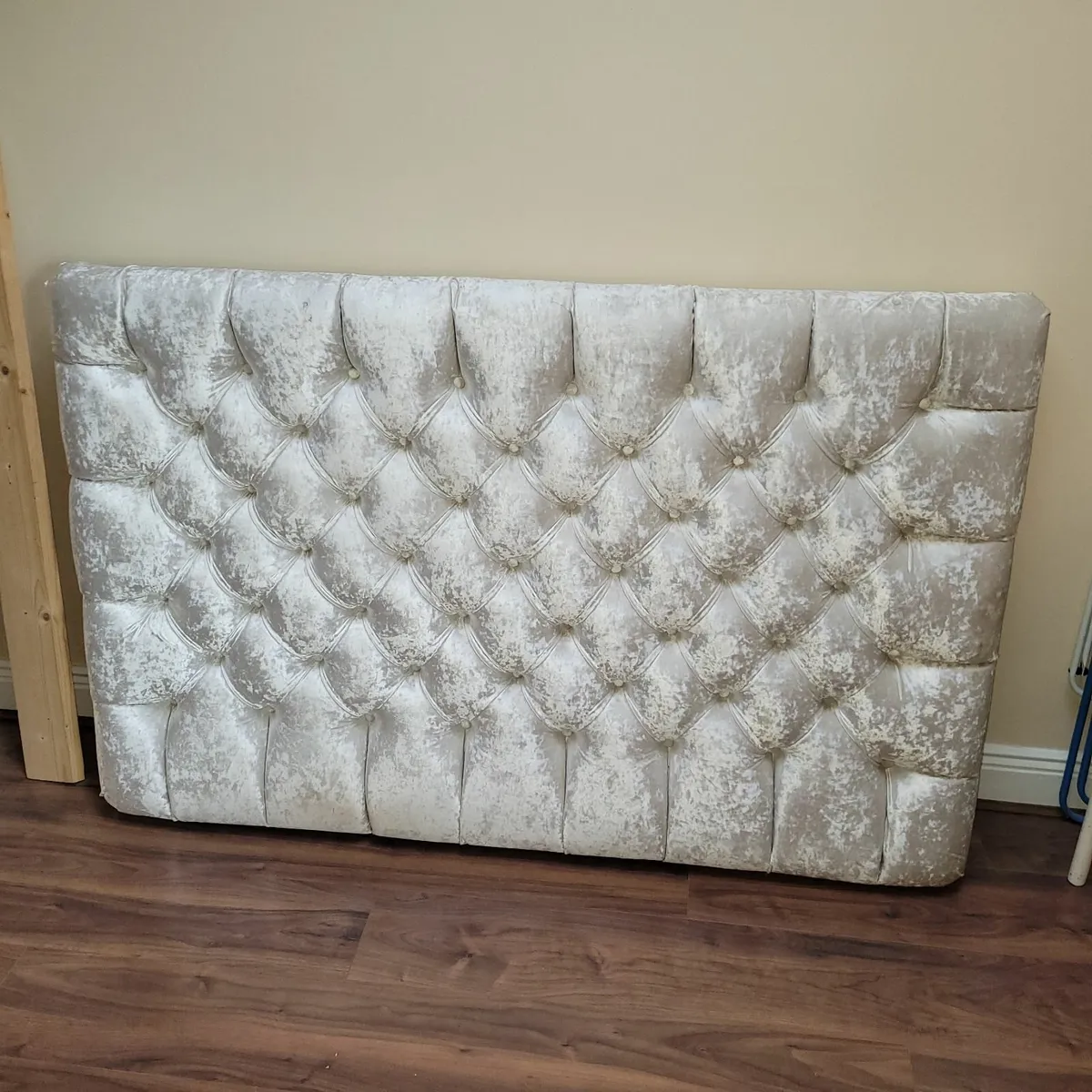 Wall mounted cream crushed velvet headboard - Image 1