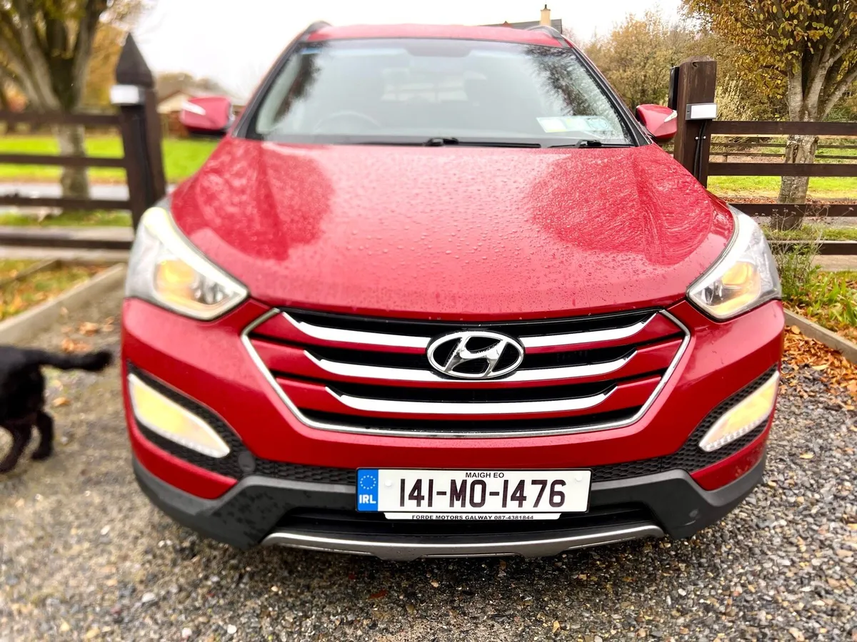 2014 Hyundai Santa Fe 4x4 Special Edition - Image 1