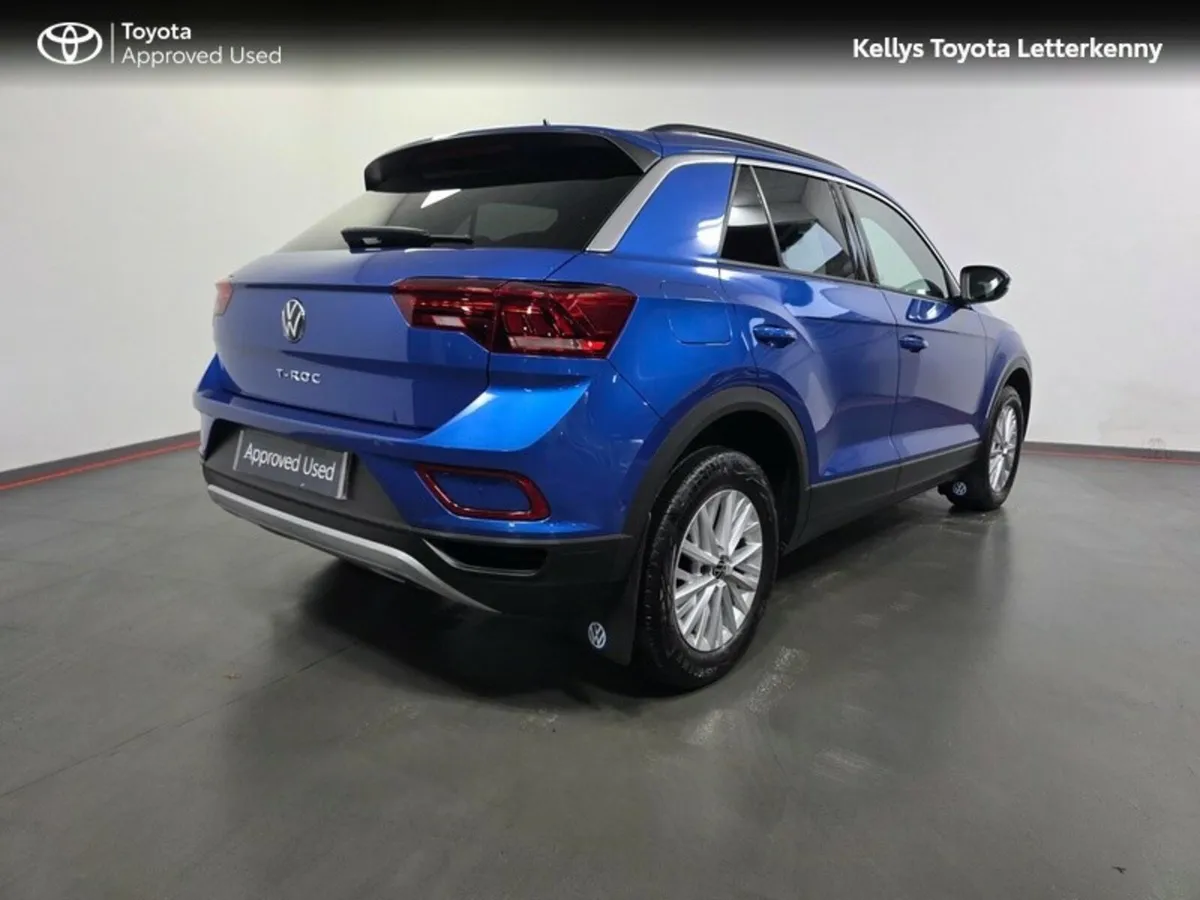 Volkswagen T-Roc LIFE 1.0 TSI MANUAL 6SPEED FWD 11 - Image 2