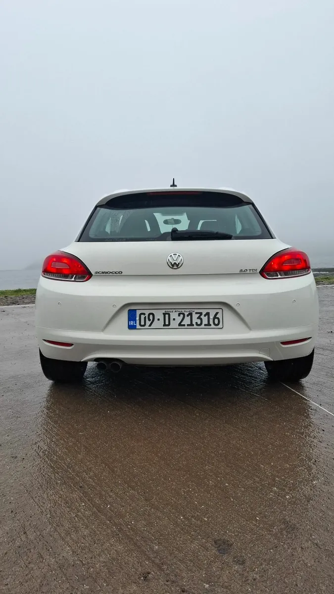Volkswagen Scirocco 2009 - Image 4
