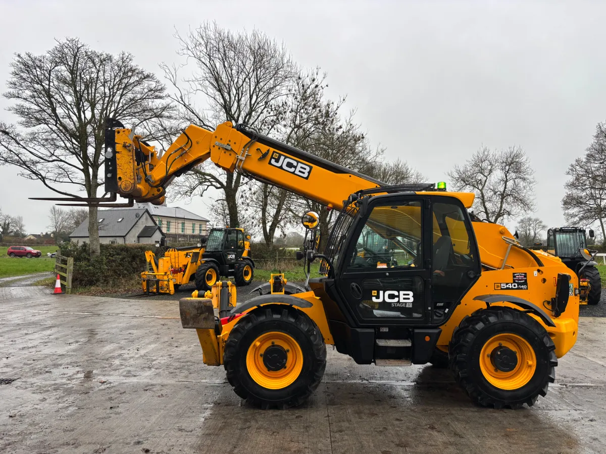 2022 JCB 540-140 - Image 2