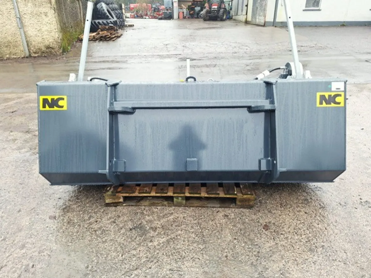 New NC 7'9" Bucket Brush 7' - Pin & Cone Hooks - Image 3