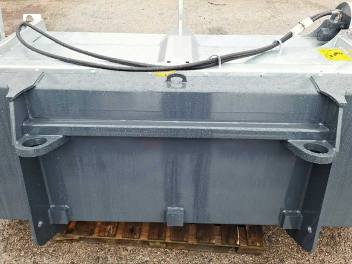 New NC 7'9" Bucket Brush 7' - Pin & Cone Hooks - Image 2