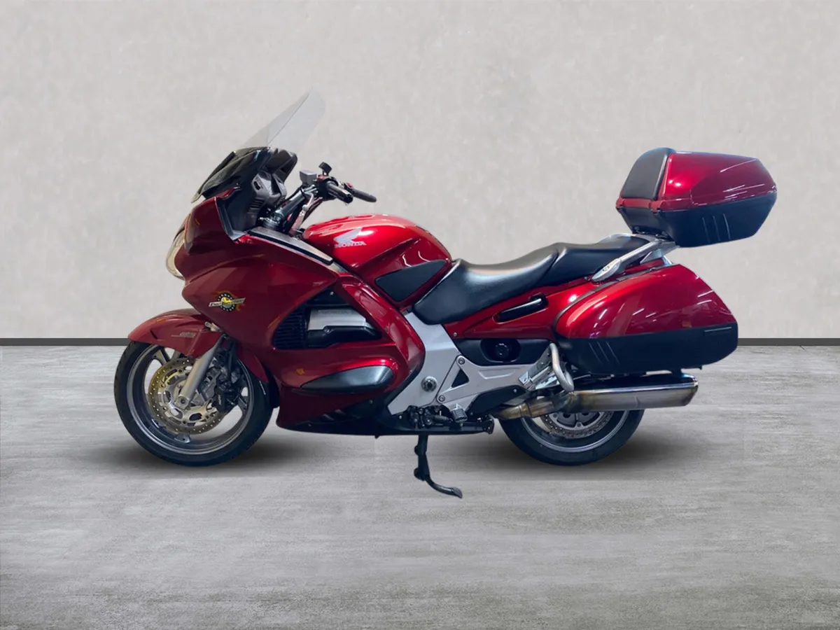 Honda ST1300 A-E with Extras, Only 9079 Miles - Image 2