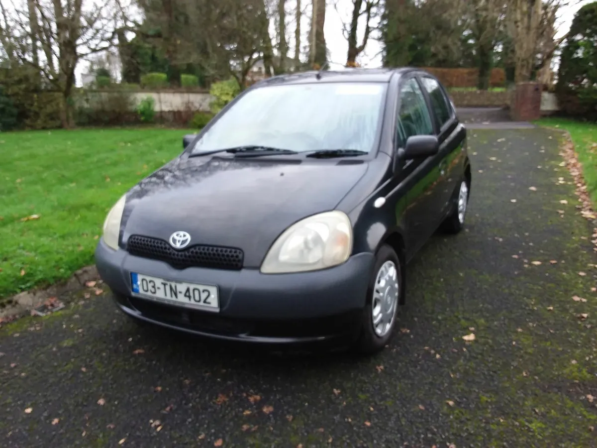 Toyota Yaris 2003 - Image 1