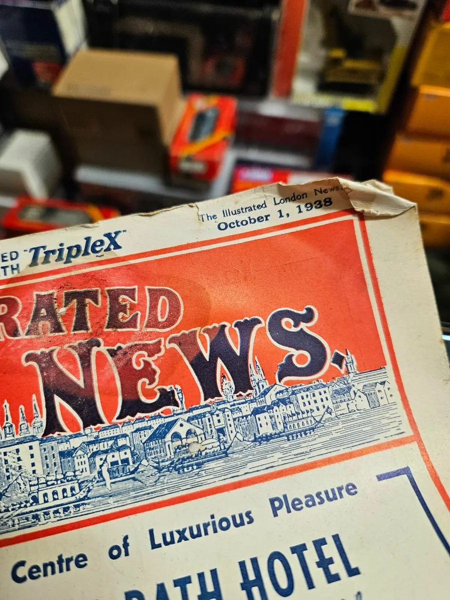 Vintage Illustrated London News 1 Oct 1938 - Image 2