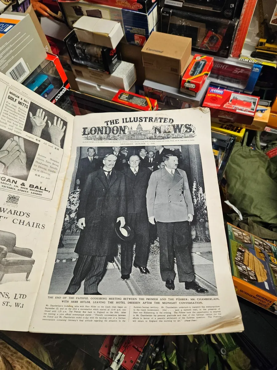 Vintage Illustrated London News 1 Oct 1938 - Image 4