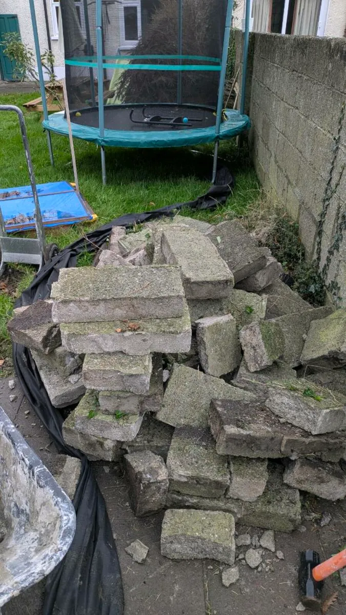 4" cement blocks - Free to take away - Image 3