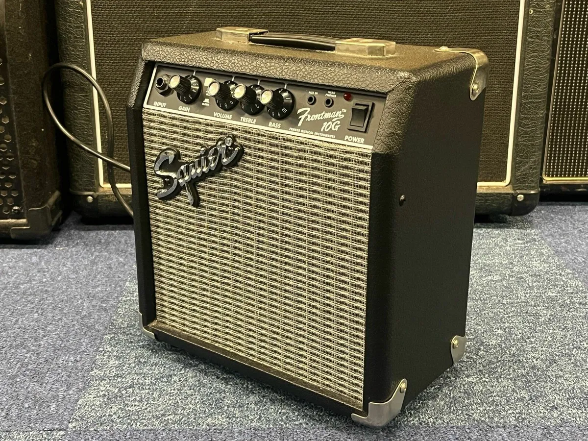 Squier Frontman 10G Guitar Amp - Image 1