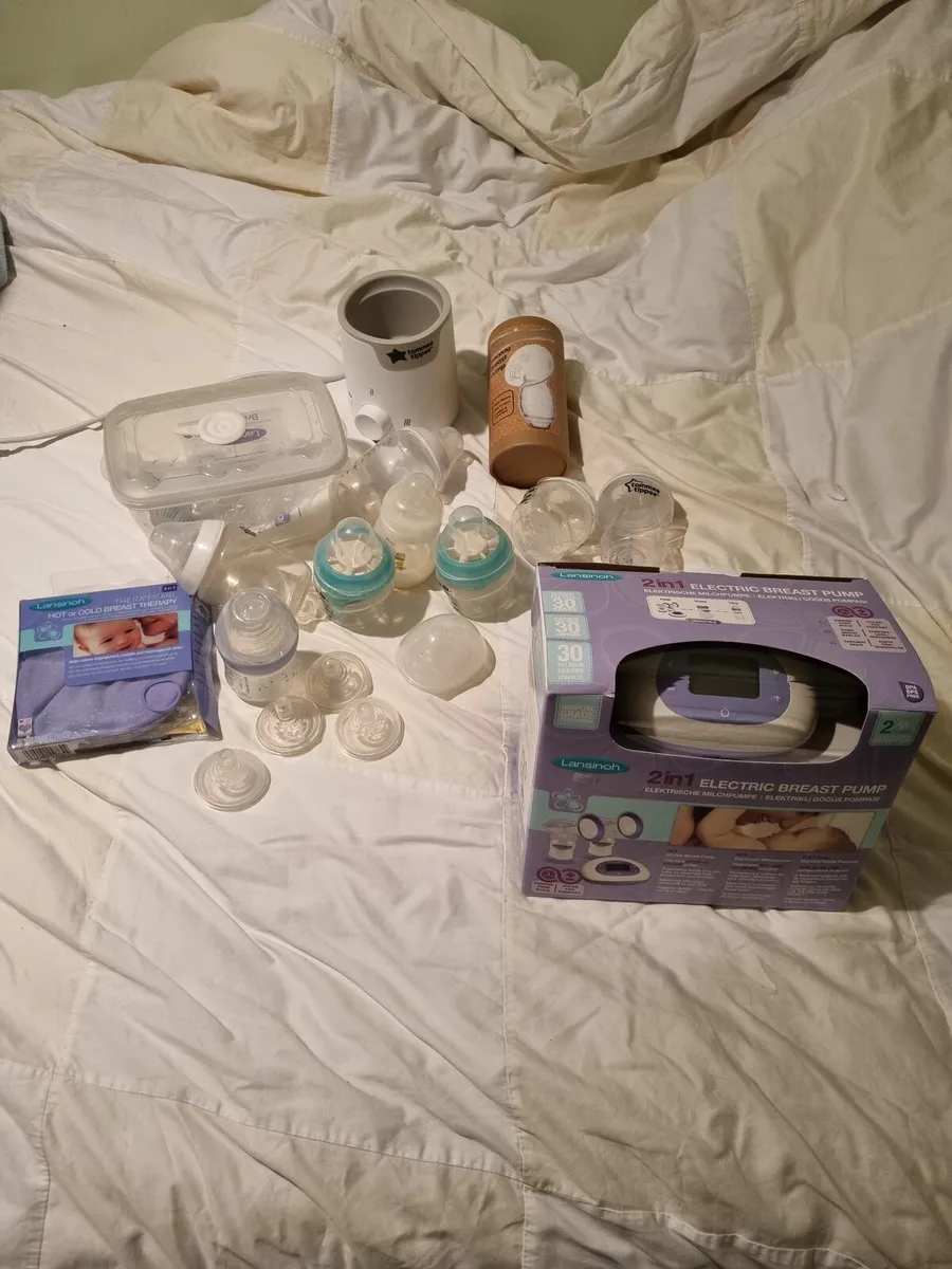 Breast Pump, bottle warmer and bottles - Image 1