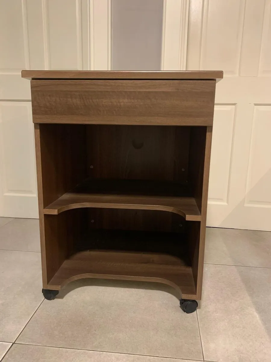 Computer Desk - Image 1