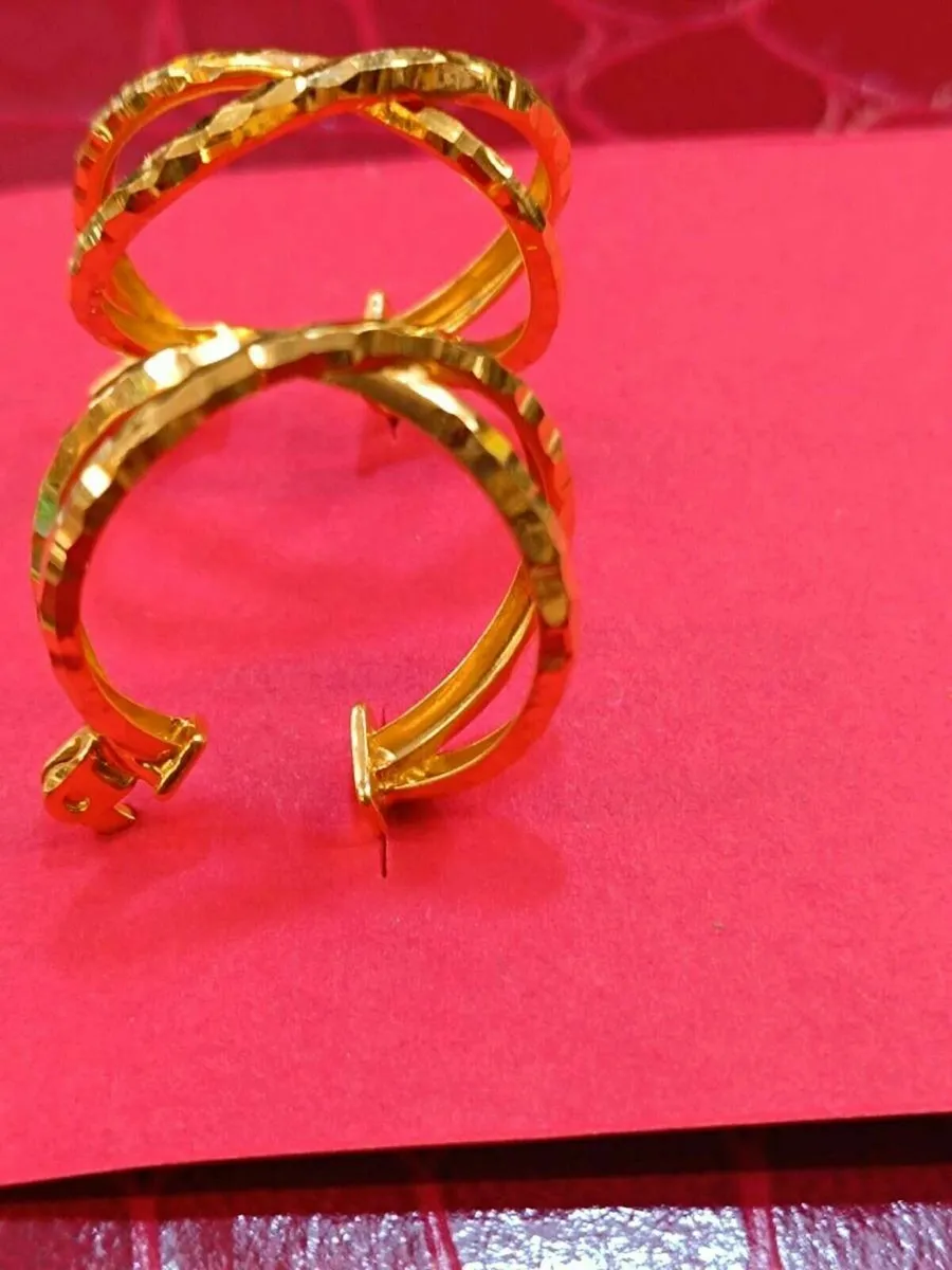 21 k Yellow Gold Earrings - Image 3