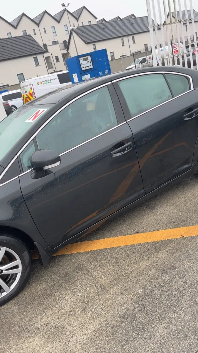 2010 avensis 2L d4d nct and taxed - Image 3