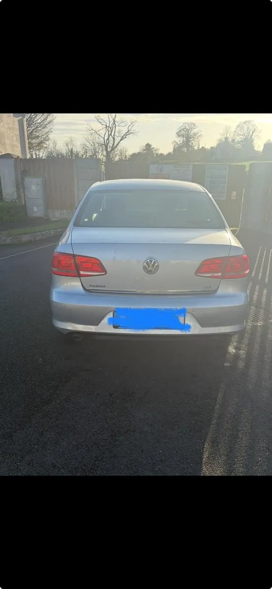Volkswagen Passat 2013 - Image 3