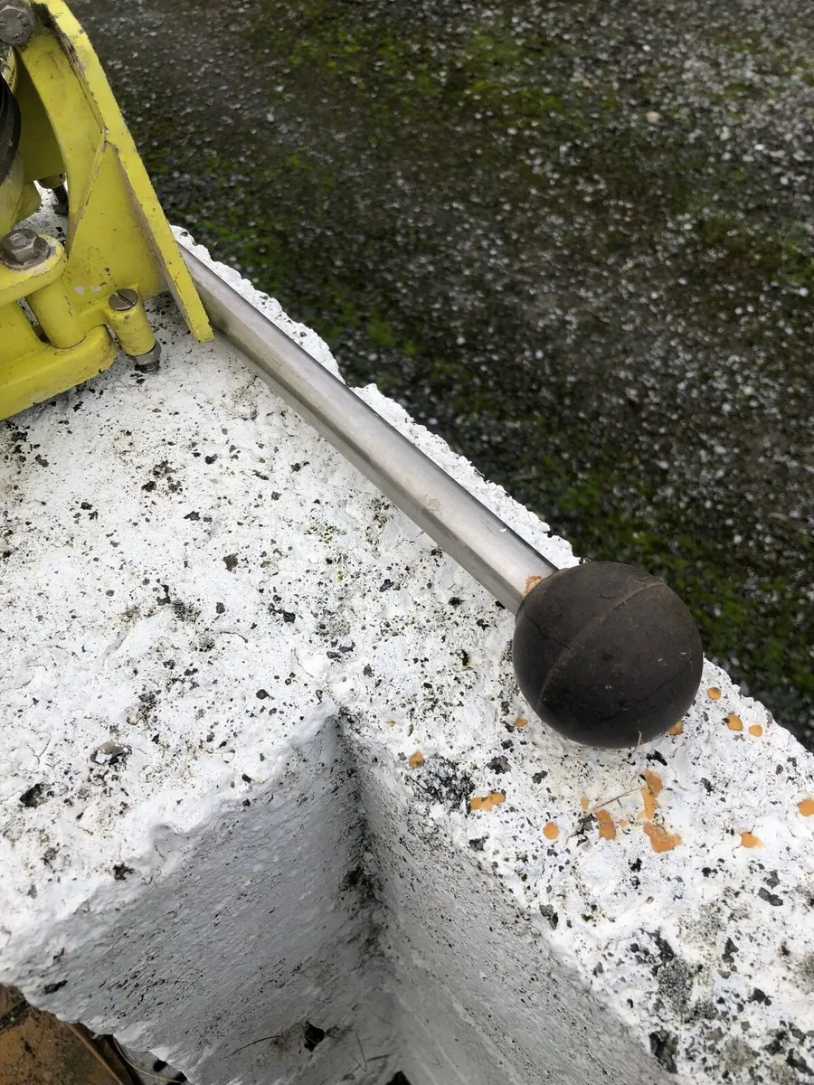 Whale gusher 10 bilge pump - Image 4