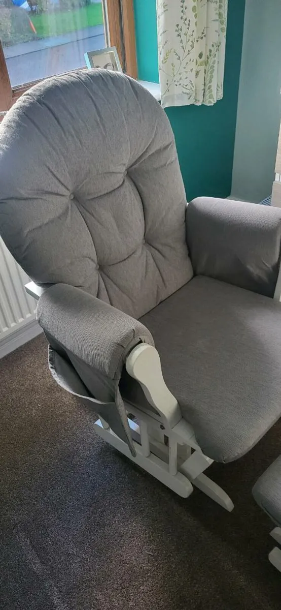 Nursery chair and footstool - Image 2