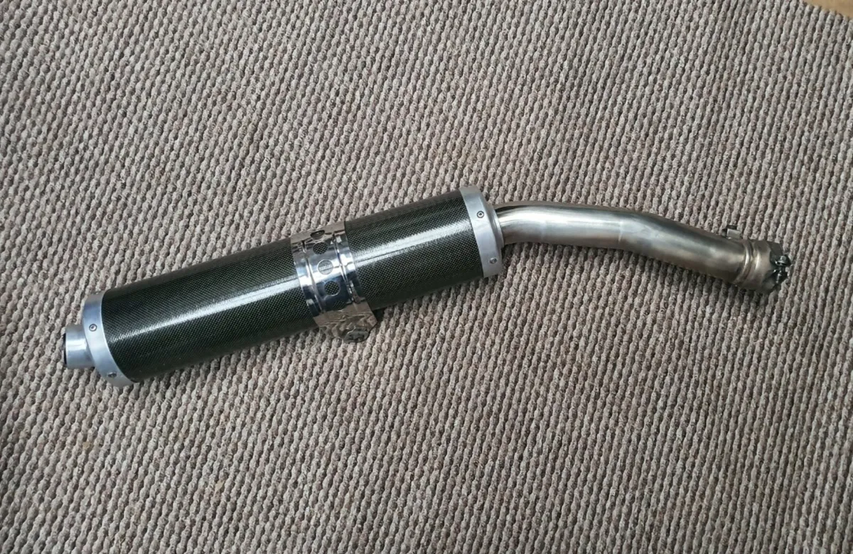 R1 1998 Mint standard exhaust silencer - Image 1