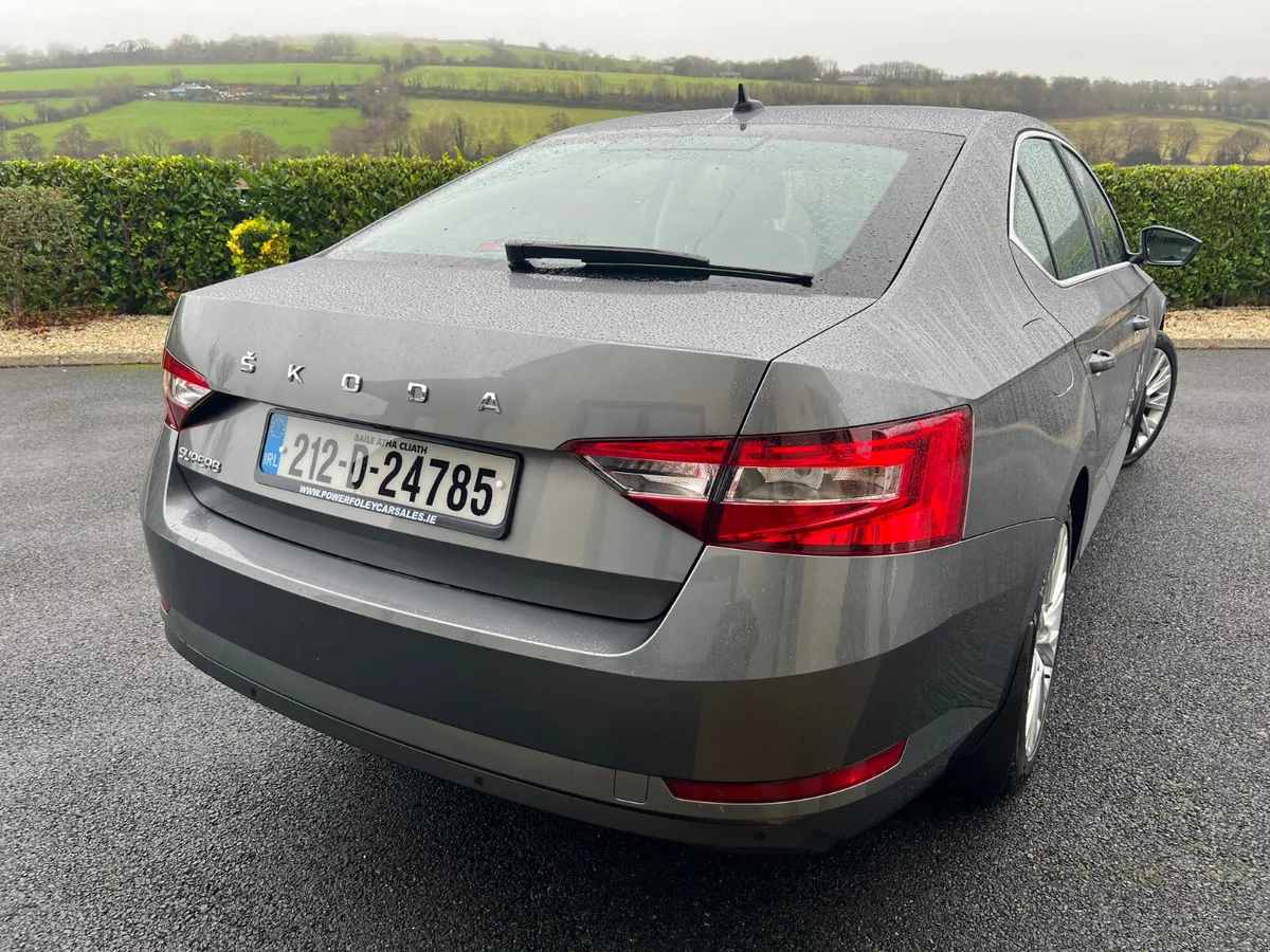 2021 (212)Skoda Superb 2.0 Diesel Style 150hp - Image 3