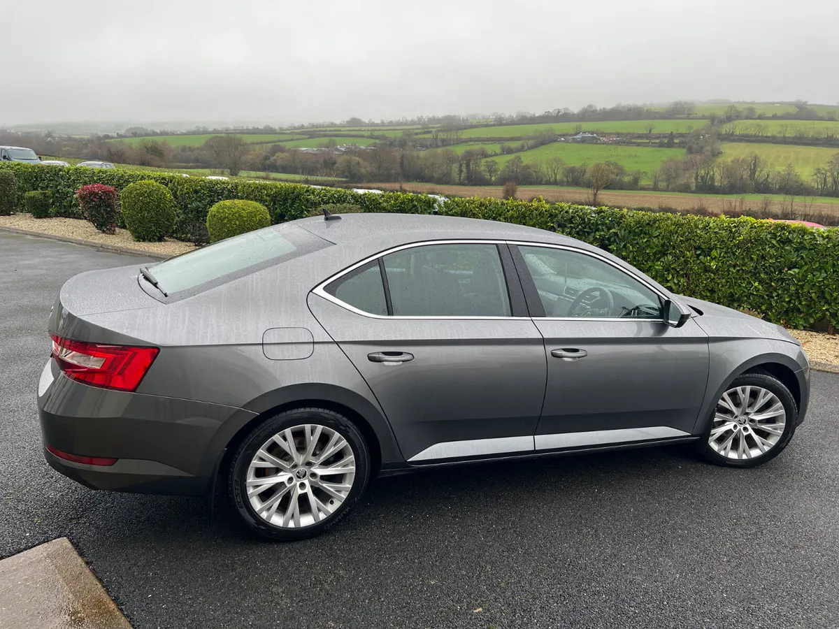 2021 (212)Skoda Superb 2.0 Diesel Style 150hp - Image 4