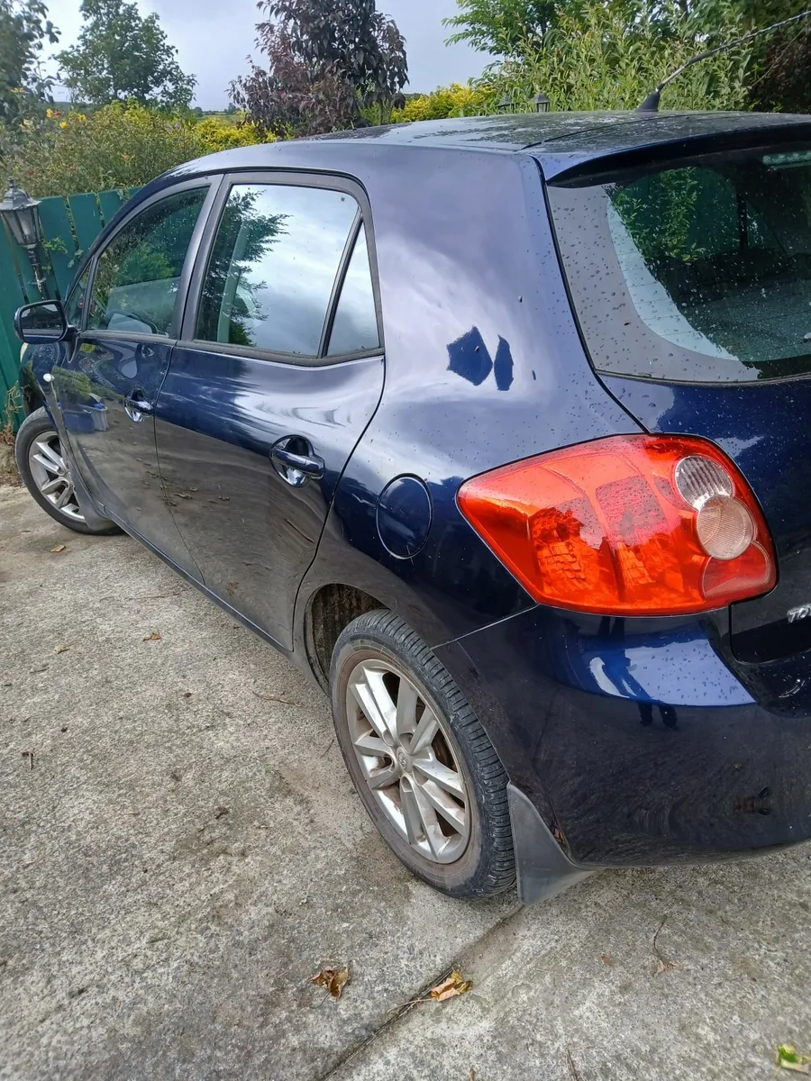 Toyota Yaris 2005 - Image 1