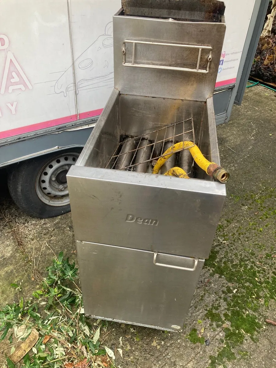 Deep fryer - Image 1