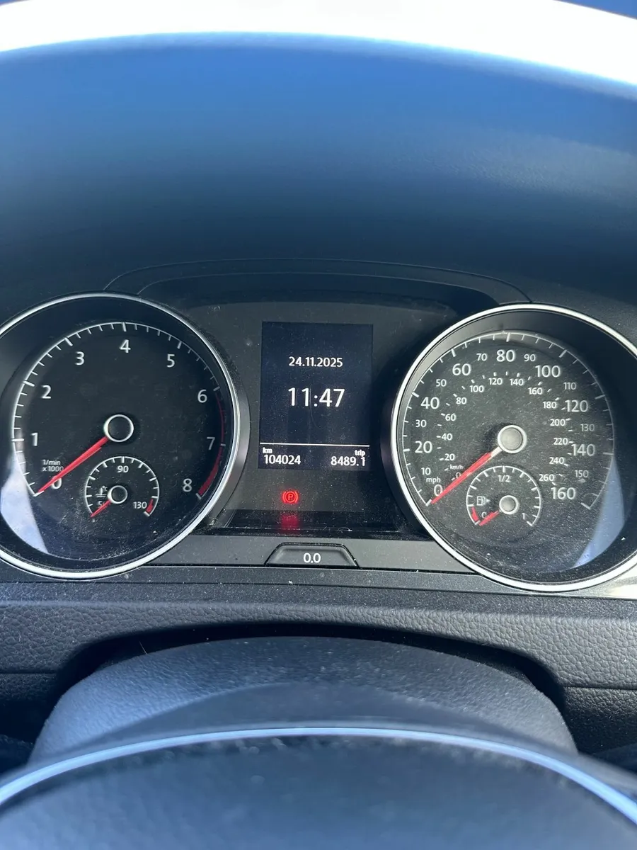 VOLKSWAGEN GOLF 1.0 TSI SE NAV BLUEMOTION 110PS 5D - Image 3