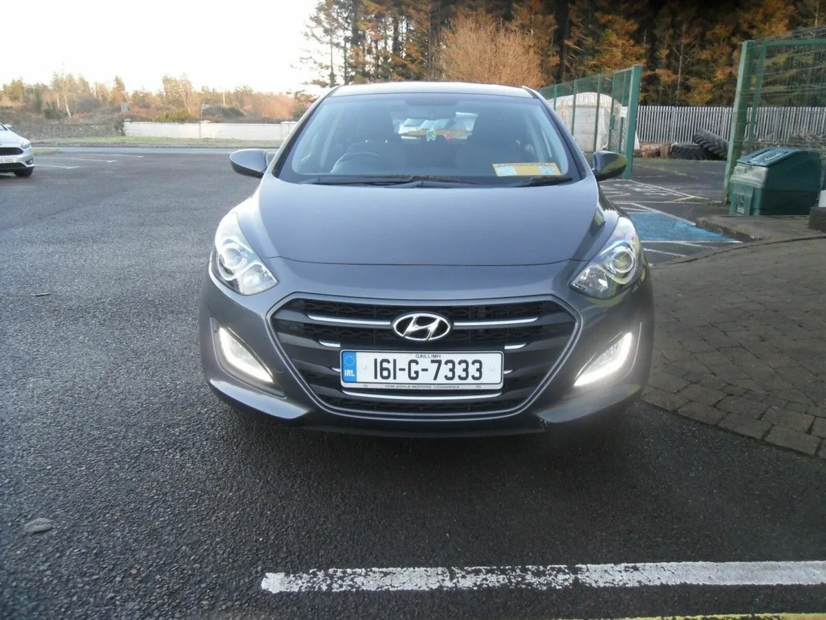Hyundai i30 1.6 Diesel Deluxe - Image 2