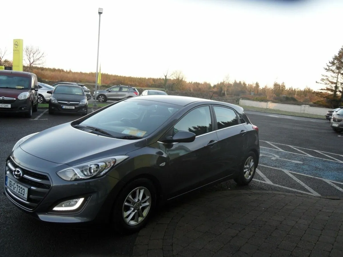 Hyundai i30 1.6 Diesel Deluxe - Image 3