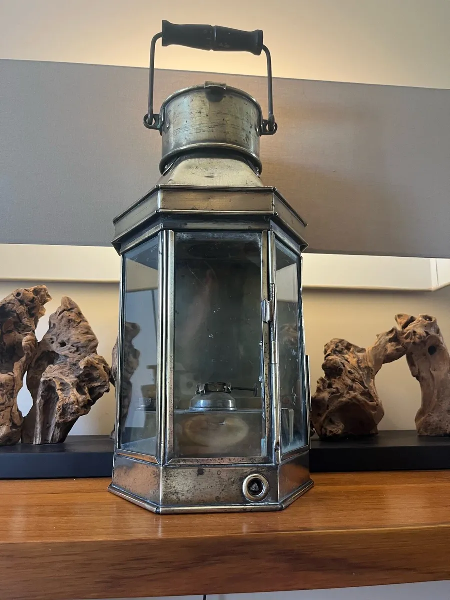 1917 Eli Griffith & Son Ships Lamp - Image 1