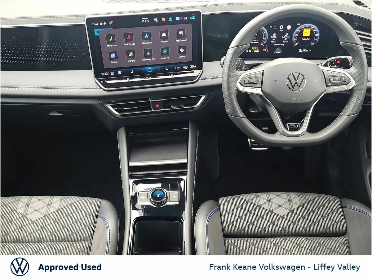Volkswagen Tiguan R-LINE AUTO 1.5 PHEV 204HP *PLUG - Image 2