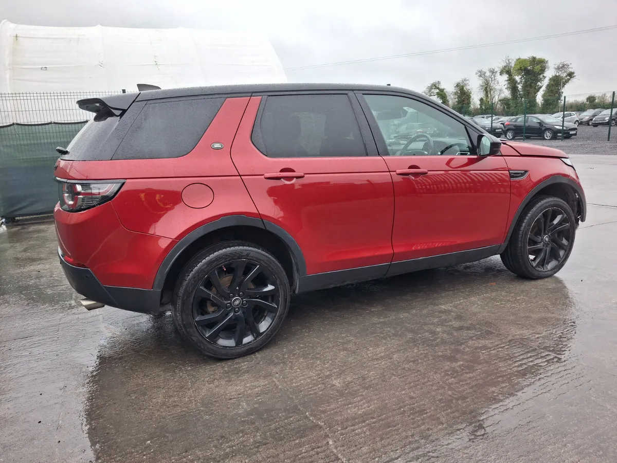 172 Land-rover Discovery 2.0 Diesel Automatic - Image 4