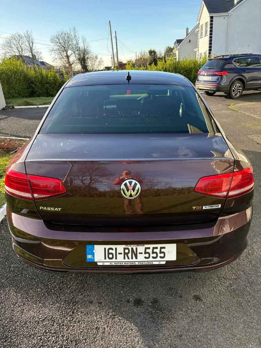 Volkswagen Passat 2016 - Image 4