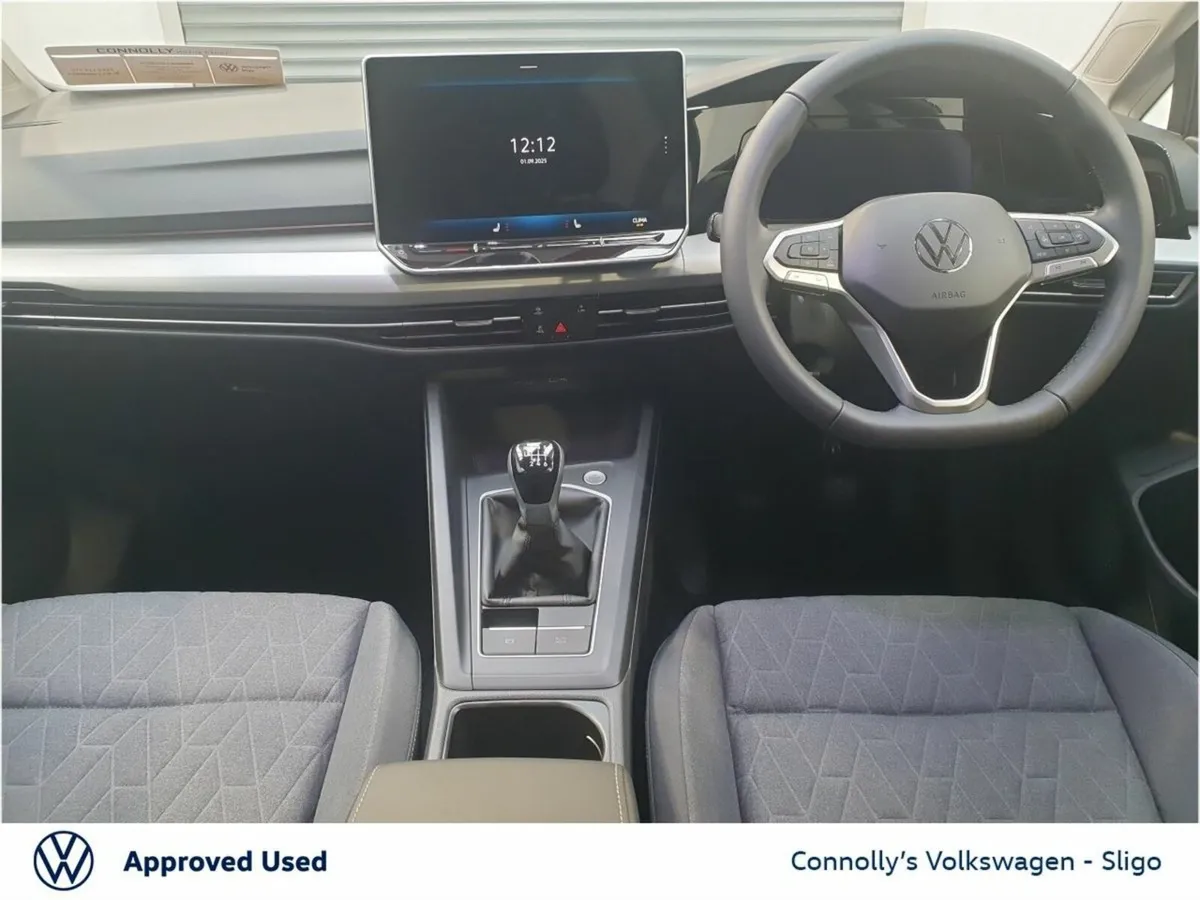 Volkswagen Golf EDITION 75 2.0 TDI 116HP - Image 3